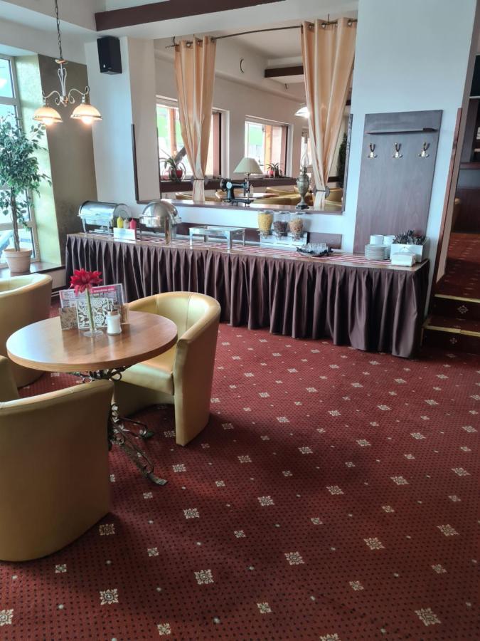 Hotel Montenegro Bruntál Zewnętrze zdjęcie