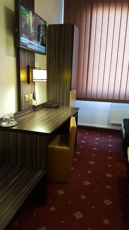 Hotel Montenegro Bruntál Zewnętrze zdjęcie